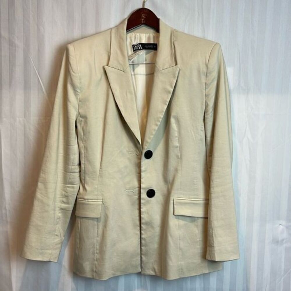 Zara Cream Tailored 2 Button Blazer Size Large RefHHH